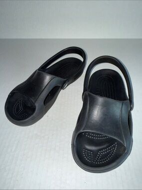 Crocs Nile Slide Sandals In Black